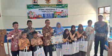 Ratusan Perlengkapan Sekolah Disalurkan PTPN 1 Regional 7 untuk Siswa di Lubuk Raja OKU